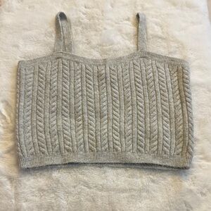 4/$20🙉 Express Light Gray Cable Knit Crop Top PTP 18" Very Stretchy
